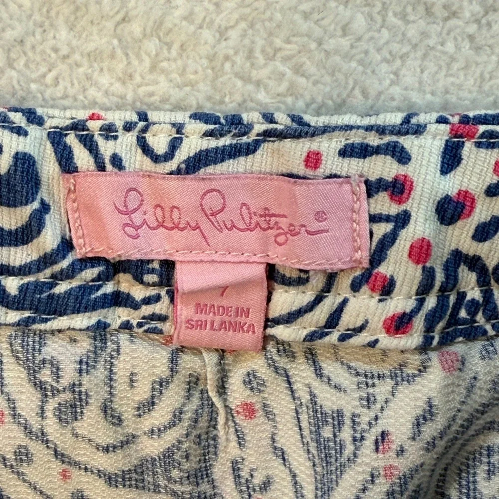 Lilly Pulitzer Girls Blue White starfish Print Shorts with Crochet Trim Size 7